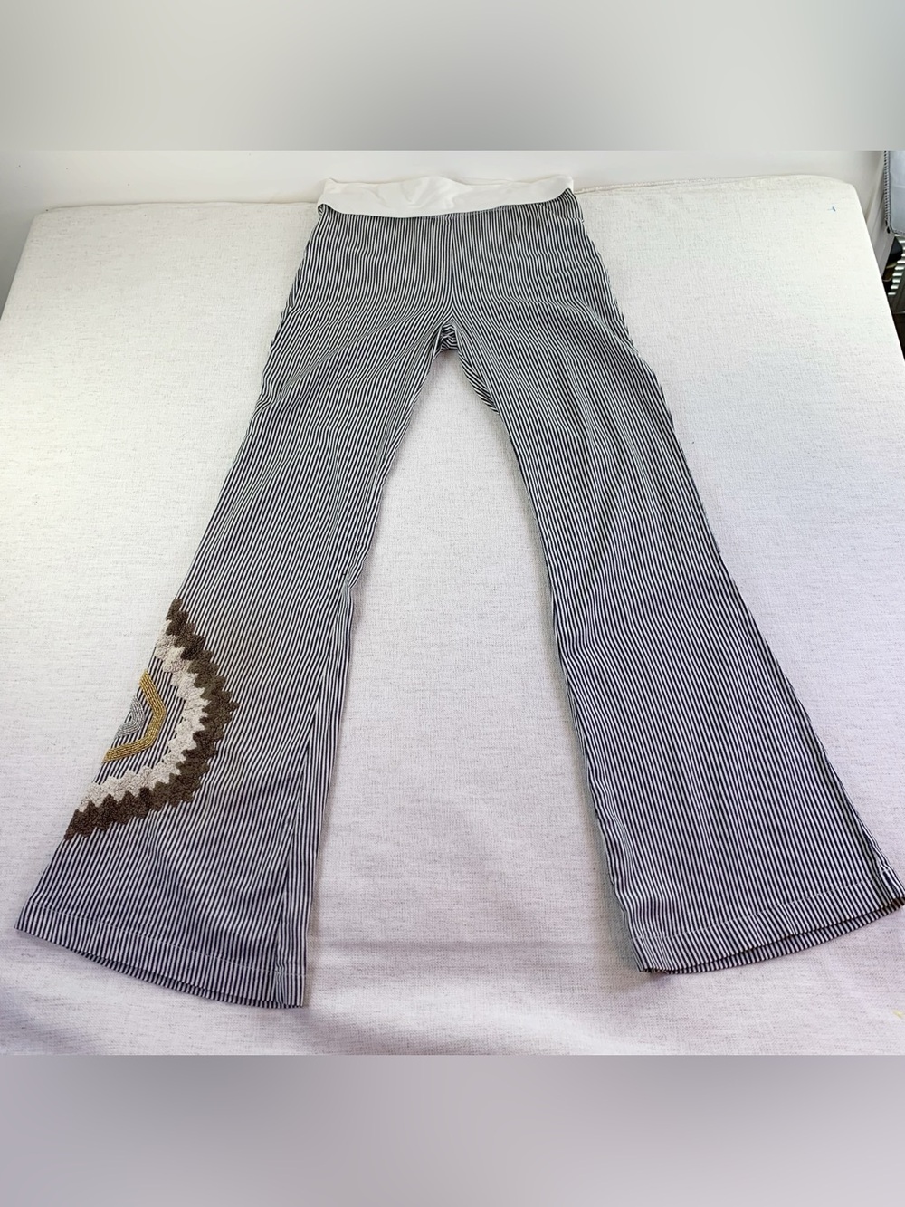 Judith March Striped flared Pants embroidery embellishments bohemian‎ light